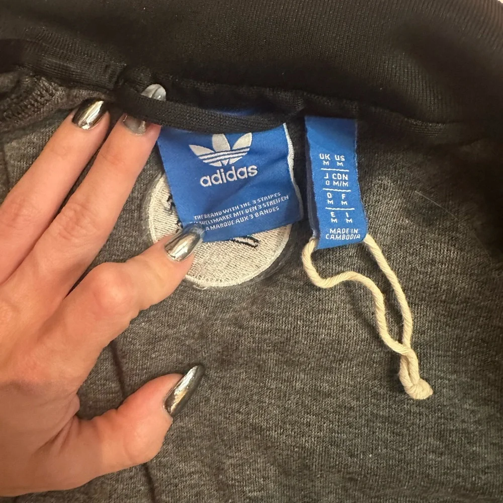 limited edition Adidas/Spotify track jacket - Picture 2 of 3